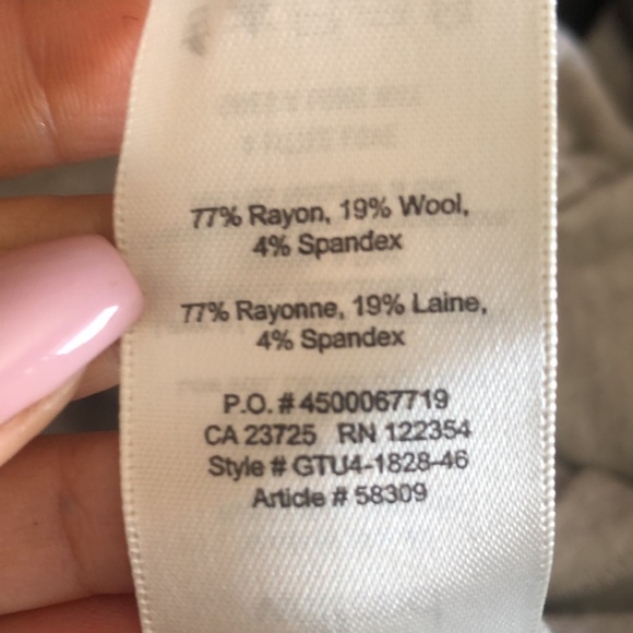 ARITZIA BNWOT Wilfred Huet Turtleneck - Picture 5 of 6